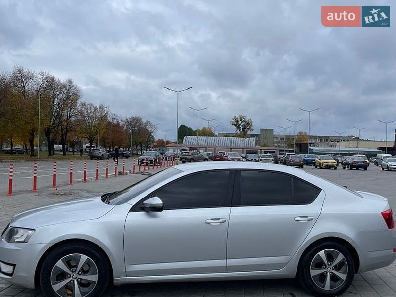 Фото Skoda Octavia з оголошення AUTO.RIA