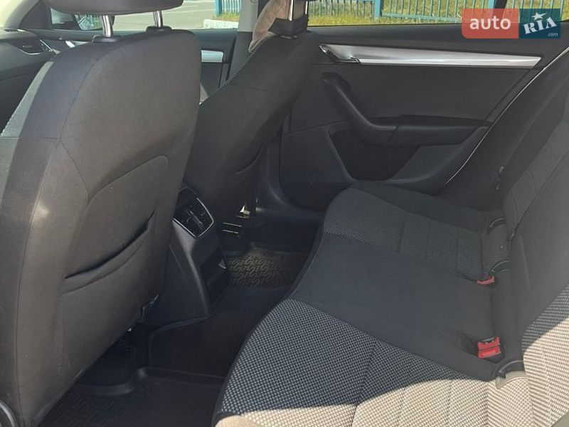 Фото Skoda Octavia з оголошення AUTO.RIA