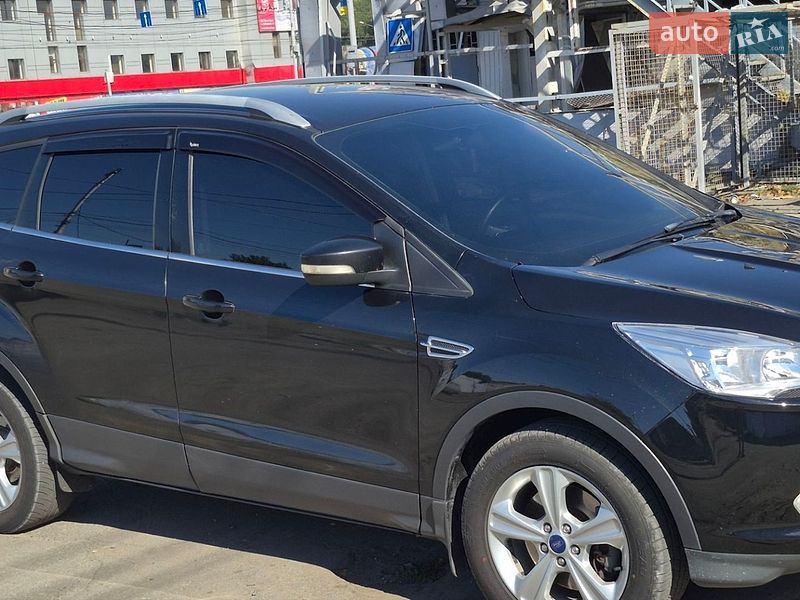 Фото Ford Kuga з оголошення AUTO.RIA
