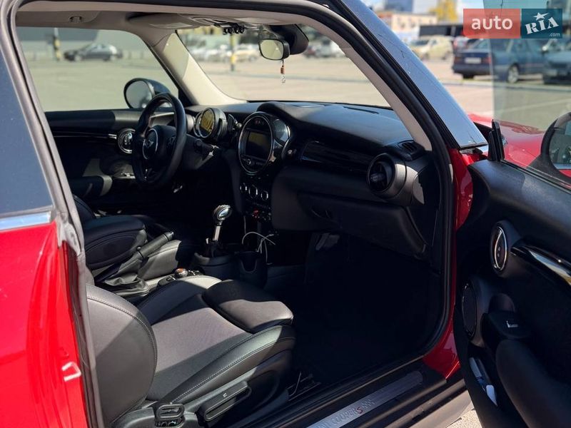 Фото MINI Cooper з оголошення AUTO.RIA
