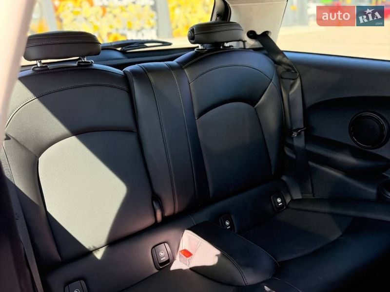 Фото MINI Cooper з оголошення AUTO.RIA
