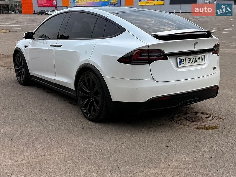 Фото Tesla Model X з оголошення AUTO.RIA