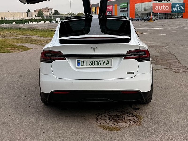 Фото Tesla Model X з оголошення AUTO.RIA