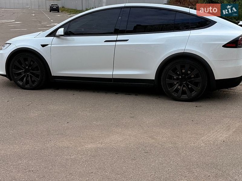 Фото Tesla Model X з оголошення AUTO.RIA