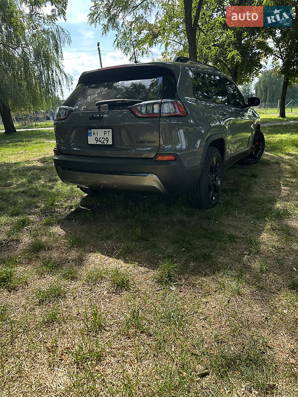 Фото Jeep Cherokee з оголошення AUTO.RIA