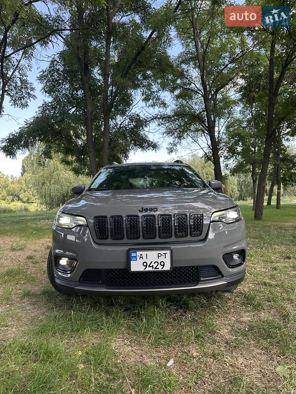 Фото Jeep Cherokee з оголошення AUTO.RIA