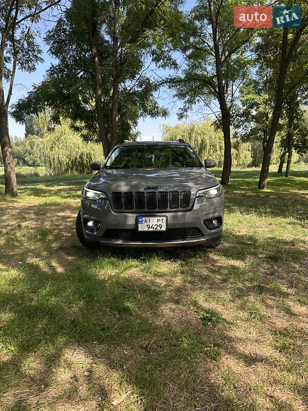 Фото Jeep Cherokee з оголошення AUTO.RIA