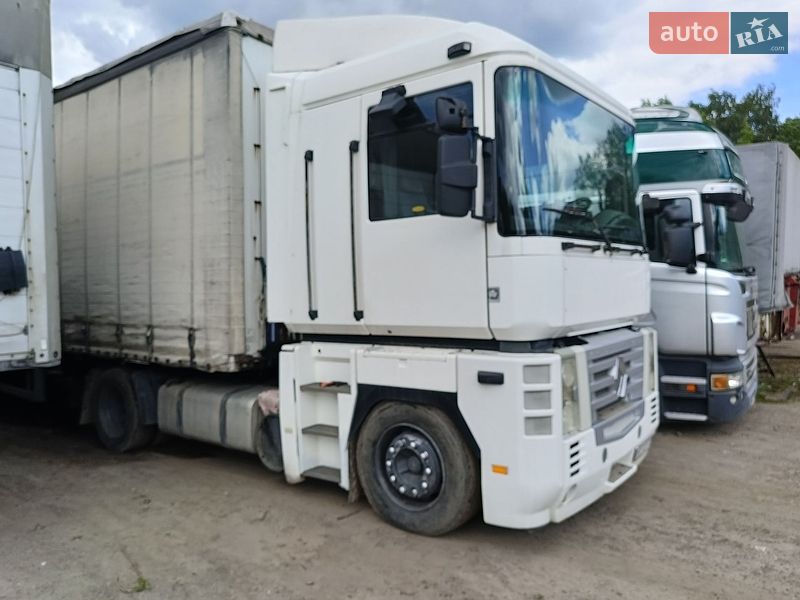 Фото Renault Magnum з оголошення AUTO.RIA