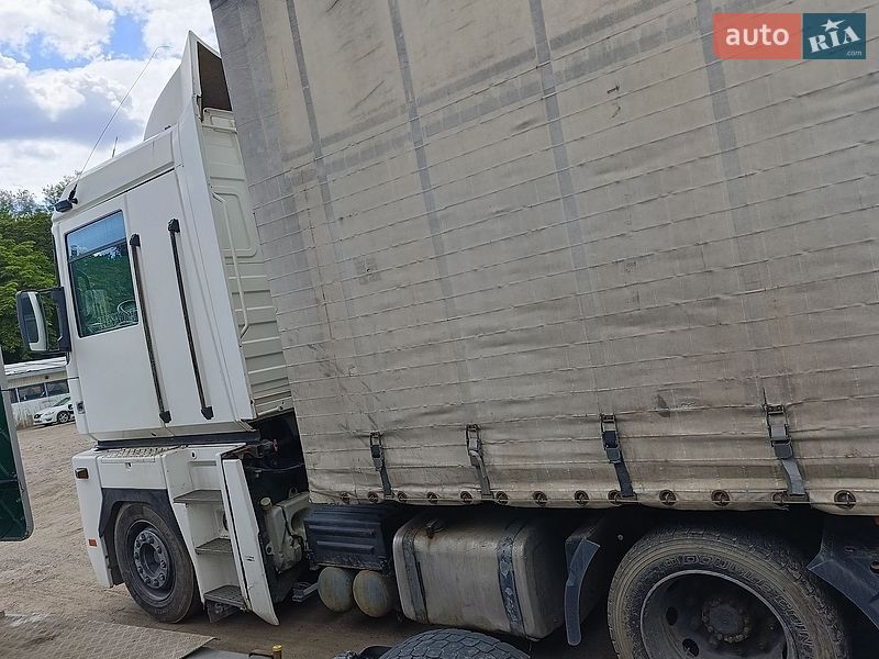 Фото Renault Magnum з оголошення AUTO.RIA