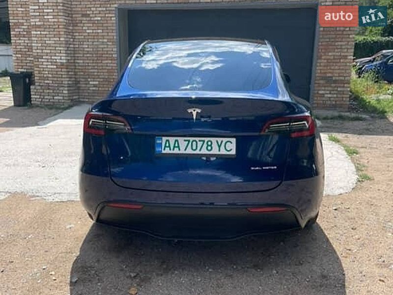 Фото Tesla Model Y з оголошення AUTO.RIA