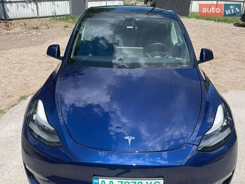Фото Tesla Model Y з оголошення AUTO.RIA