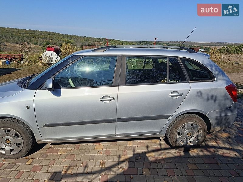 Фото Skoda Fabia з оголошення AUTO.RIA