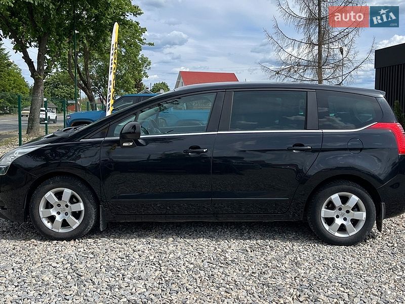 Фото Peugeot 5008 з оголошення AUTO.RIA