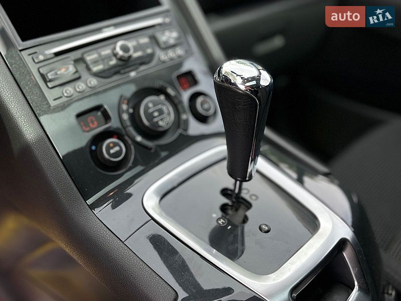 Фото Peugeot 5008 з оголошення AUTO.RIA