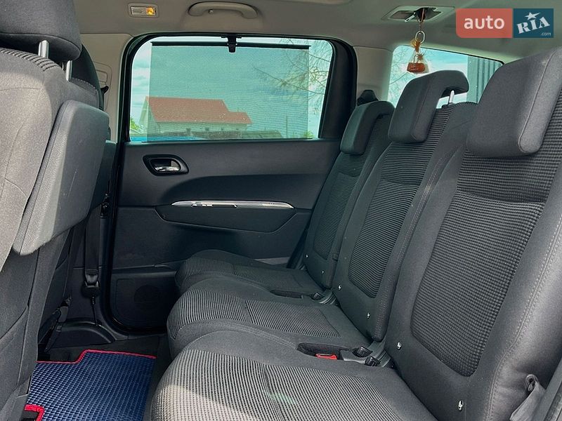 Фото Peugeot 5008 з оголошення AUTO.RIA