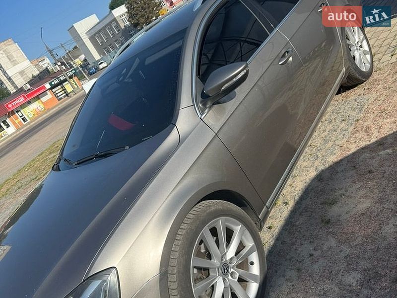 Фото Volkswagen Passat з оголошення AUTO.RIA