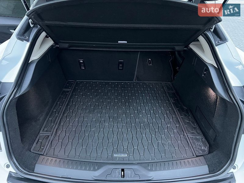 Фото Jaguar I-Pace з оголошення AUTO.RIA