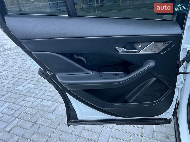 Фото Jaguar I-Pace з оголошення AUTO.RIA