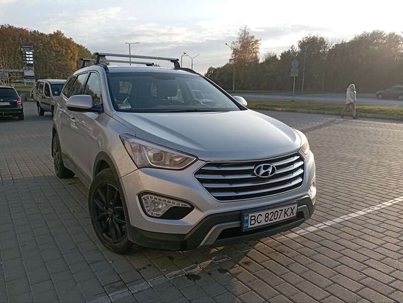 Фото Hyundai Grand Santa Fe з оголошення AUTO.RIA