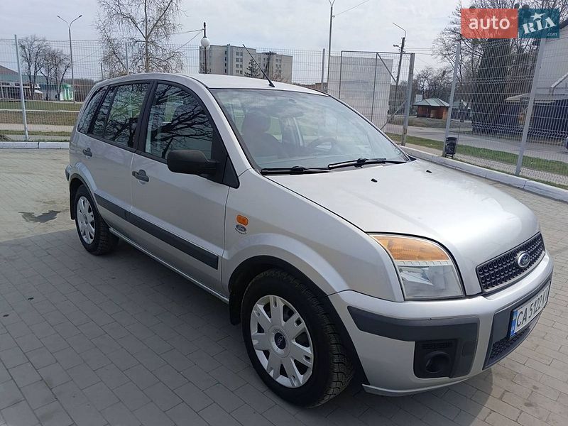 Фото Ford Fusion з оголошення AUTO.RIA