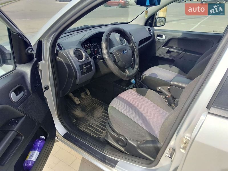 Фото Ford Fusion з оголошення AUTO.RIA