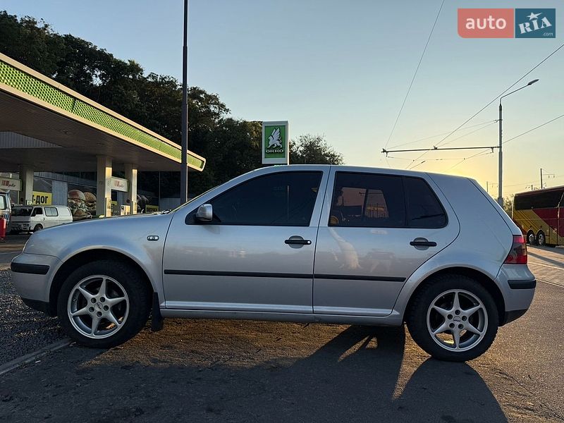 Фото Volkswagen Golf з оголошення AUTO.RIA