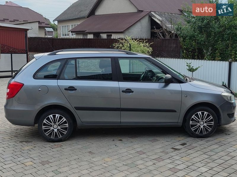 Фото Skoda Fabia з оголошення AUTO.RIA
