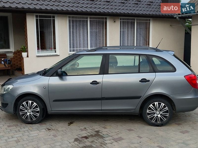 Фото Skoda Fabia з оголошення AUTO.RIA