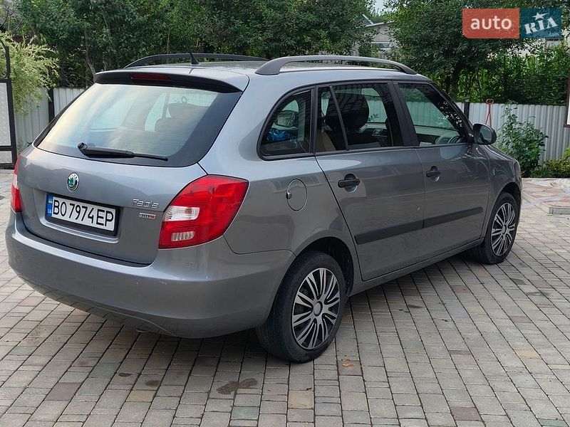 Фото Skoda Fabia з оголошення AUTO.RIA