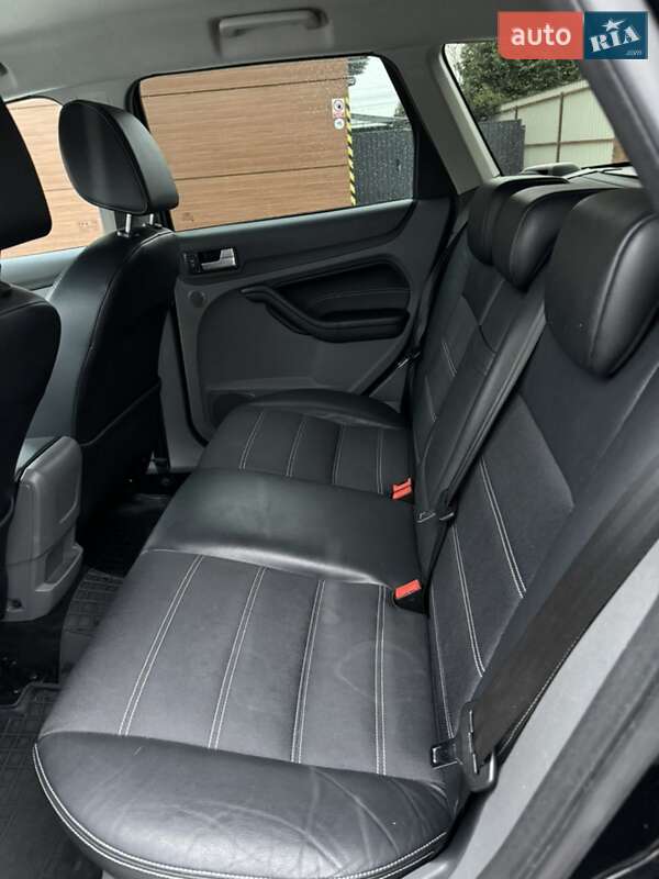 Фото Ford Focus з оголошення AUTO.RIA