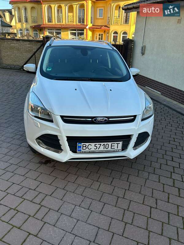 Фото Ford Kuga з оголошення AUTO.RIA