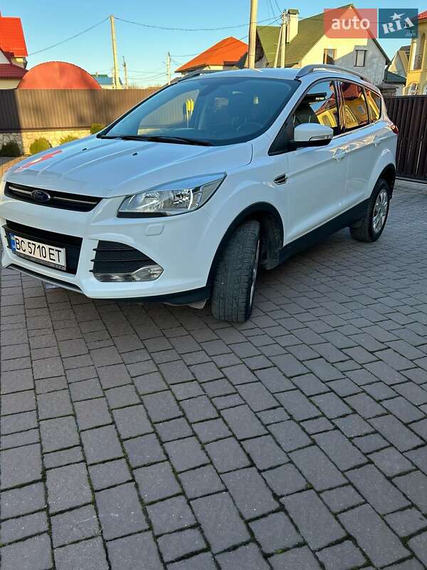 Фото Ford Kuga з оголошення AUTO.RIA