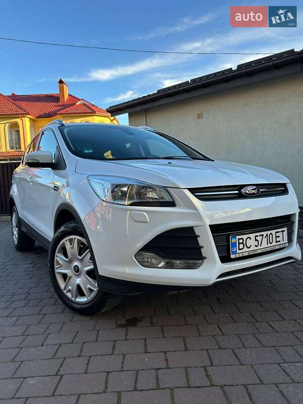 Фото Ford Kuga з оголошення AUTO.RIA