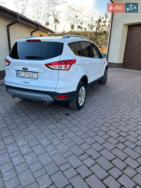 Фото Ford Kuga з оголошення AUTO.RIA