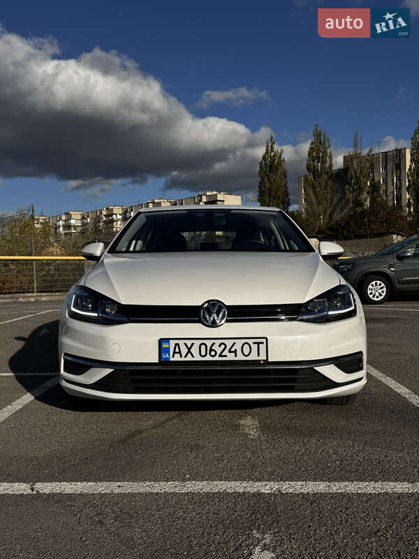 Фото Volkswagen Golf з оголошення AUTO.RIA