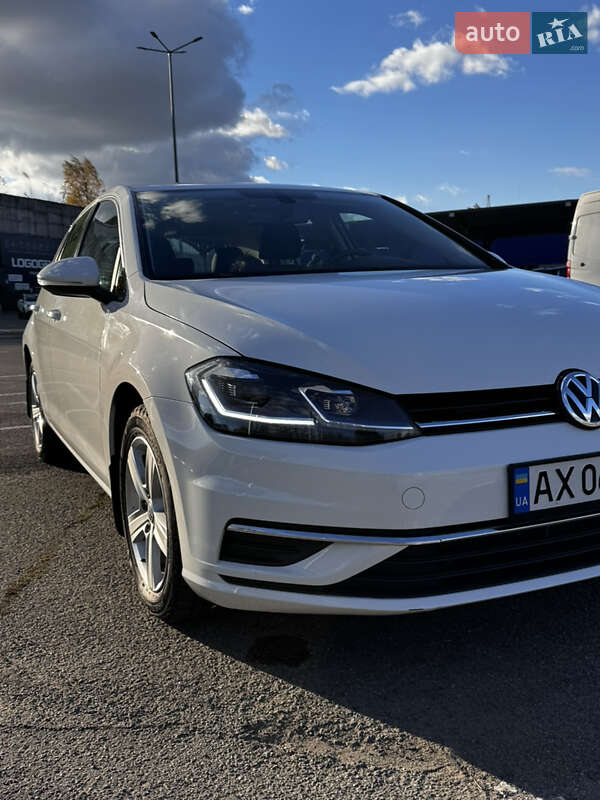 Фото Volkswagen Golf з оголошення AUTO.RIA