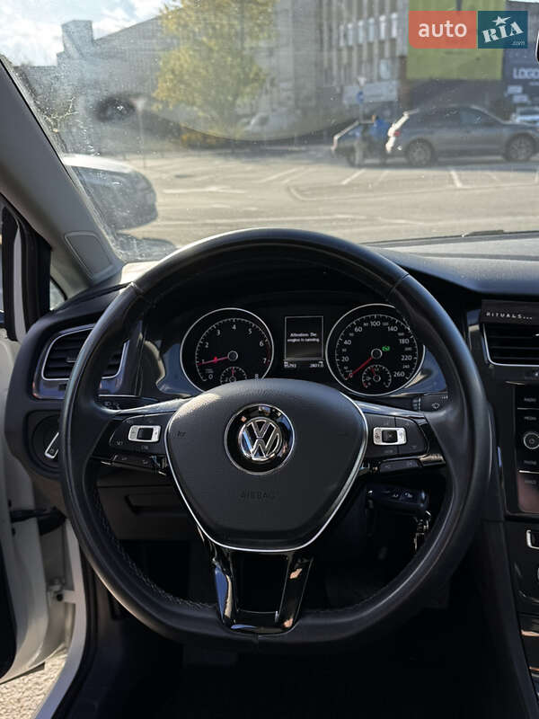 Фото Volkswagen Golf з оголошення AUTO.RIA