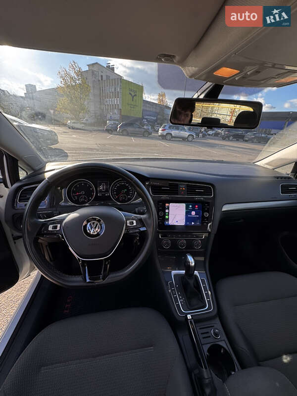 Фото Volkswagen Golf з оголошення AUTO.RIA