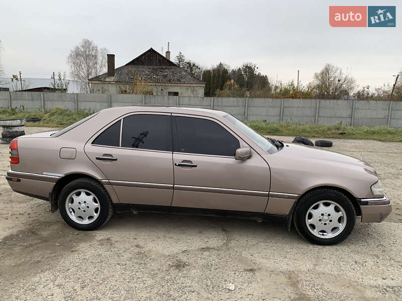 Фото Mercedes-Benz C-Class з оголошення AUTO.RIA