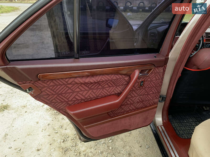 Фото Mercedes-Benz C-Class з оголошення AUTO.RIA
