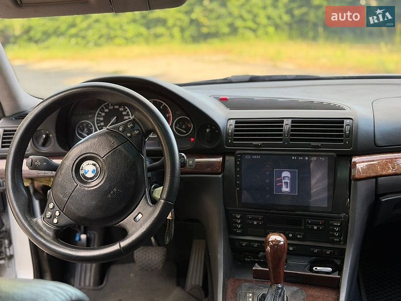 Фото BMW 7 Series з оголошення AUTO.RIA