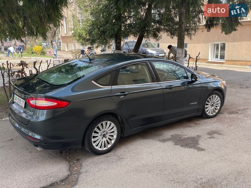 Фото Ford Fusion з оголошення AUTO.RIA