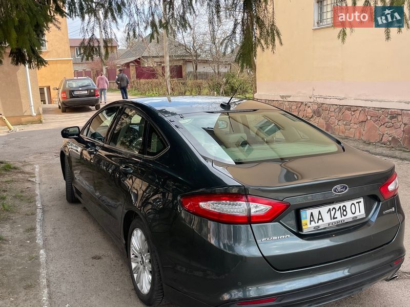 Фото Ford Fusion з оголошення AUTO.RIA
