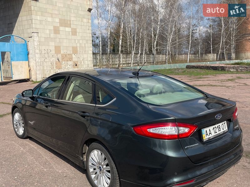 Фото Ford Fusion з оголошення AUTO.RIA