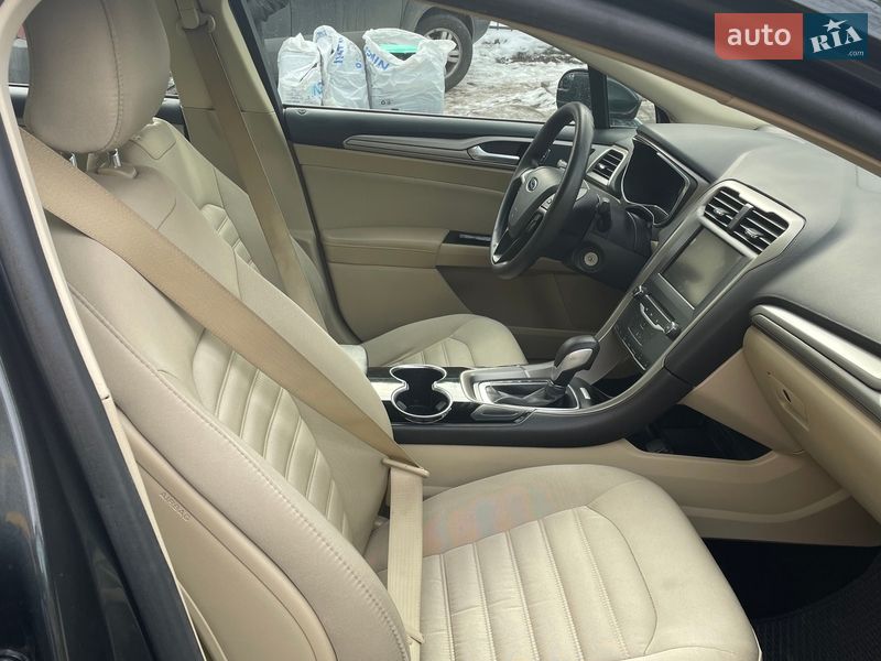 Фото Ford Fusion з оголошення AUTO.RIA