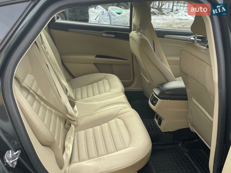 Фото Ford Fusion з оголошення AUTO.RIA