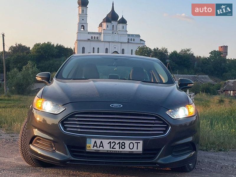 Фото Ford Fusion з оголошення AUTO.RIA