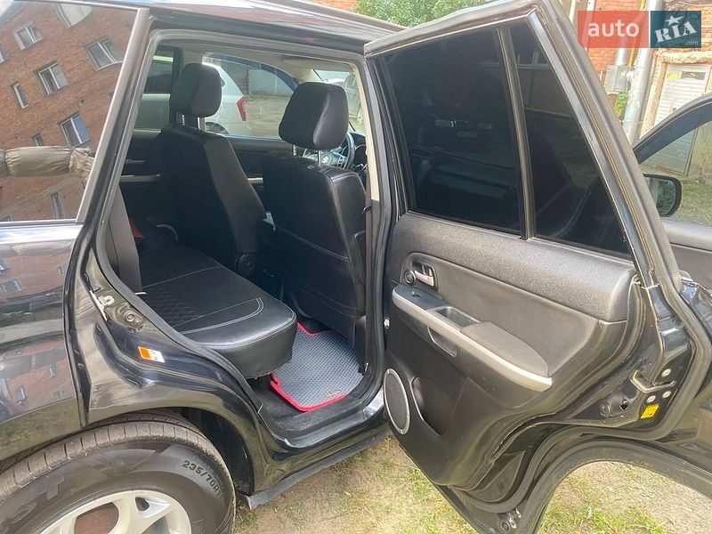 Фото Suzuki Grand Vitara з оголошення AUTO.RIA