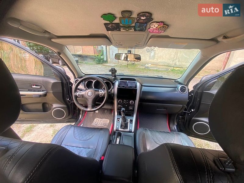 Фото Suzuki Grand Vitara з оголошення AUTO.RIA