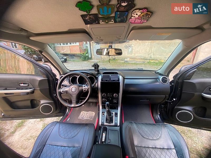 Фото Suzuki Grand Vitara з оголошення AUTO.RIA
